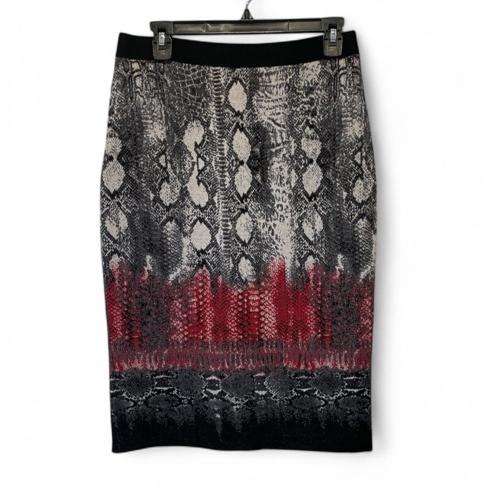 Yoana Barashi Elegant Black and Red Reptile Patterned Skirt size M